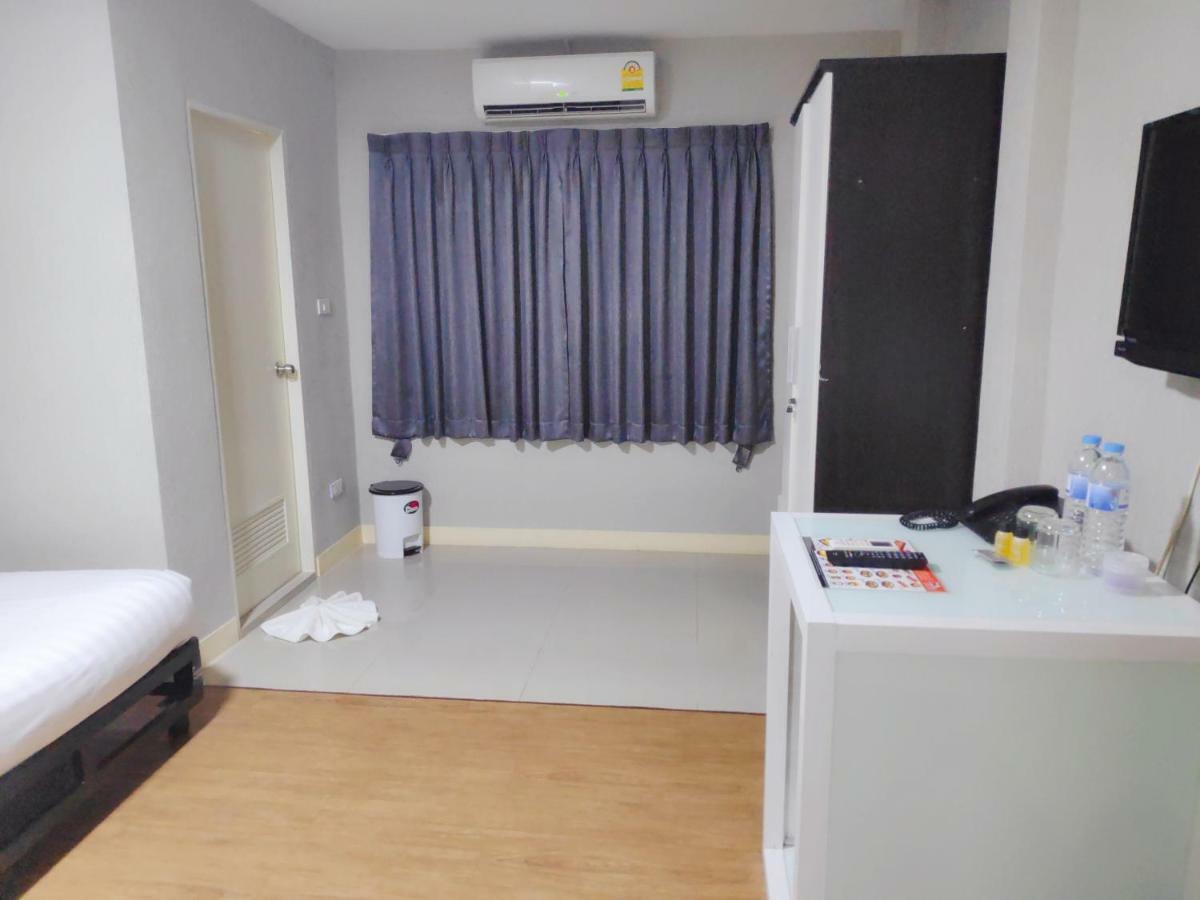 Tim Place - Bts Phra Khanong Bangkok Dış mekan fotoğraf